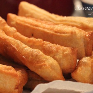 Cách làm quẩy nóng giòn bằng bột mì ngay tại nhà