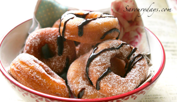 Cách làm bánh donut chiên nhân socola nutella xốp mềm thơm ngon dễ làm