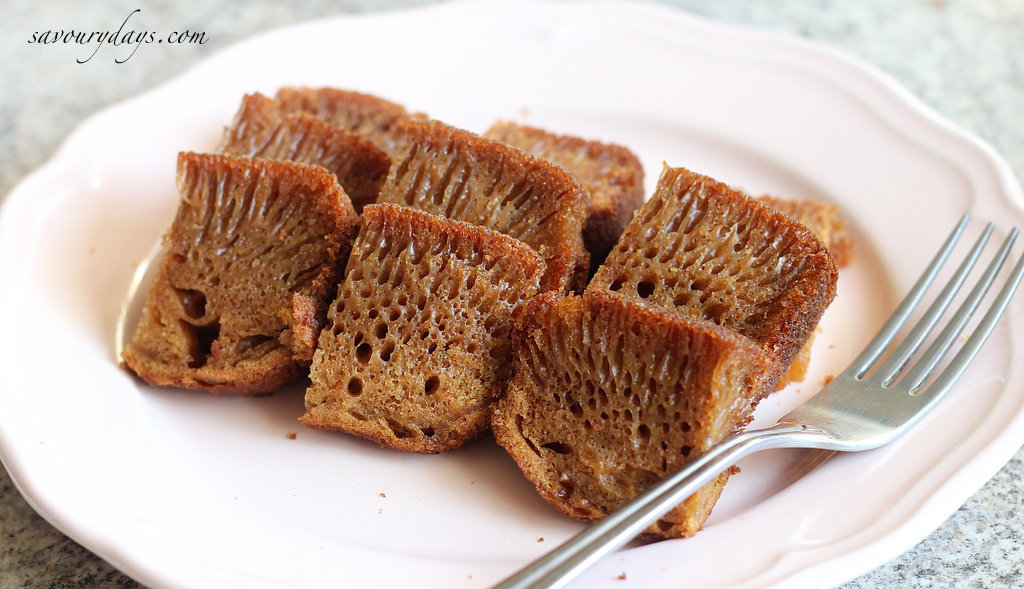 C\u00e1ch l\u00e0m b\u00e1nh b\u00f2 M\u00e3 Lai (Malaysian honeycomb cake\/ Malaysian beehive cake) - Savoury Days