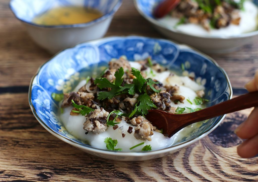 Dạy cơ hội nấu nướng bánh đúc giá thủ đô hà nội ngon và cụ thể nhất