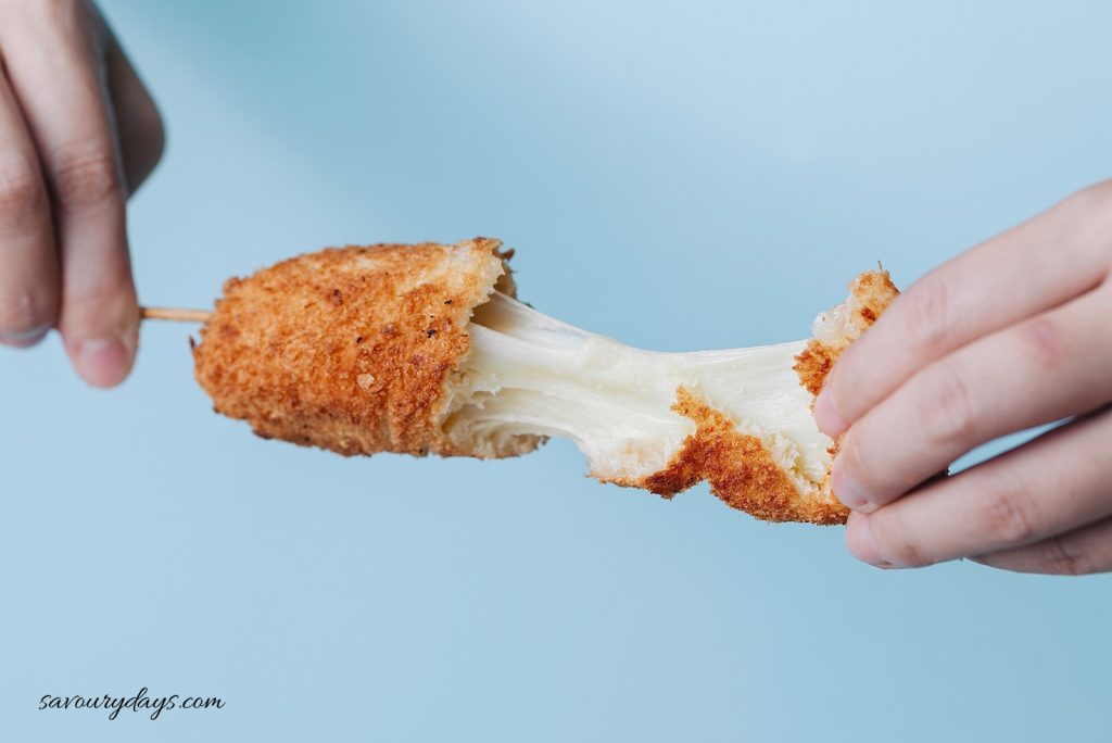 c%C3%A1ch l%C3%A0m hotdog ph%C3%B4 mai h%C3%A0n qu%E1%BB%91c 4