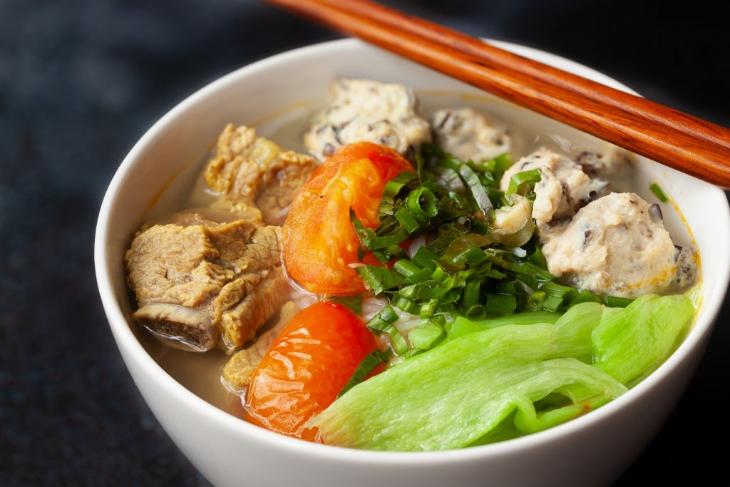 Cách nấu nướng bún đâm chồi sườn ngon khó khăn chống, thú vị giản dị bên trên nhà