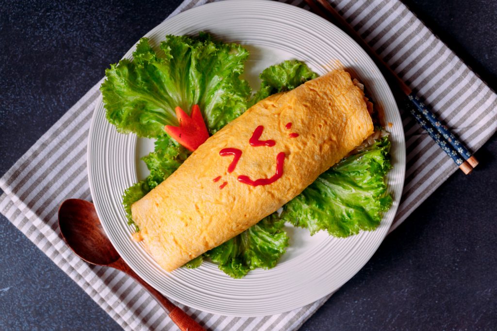 Cách làm Cơm chiên trứng Omurice - Savoury Days