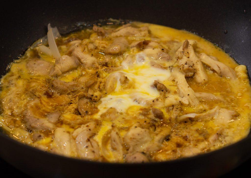 Oyakodon  cơm gà trứng hấp kiểu nhật  savoury days