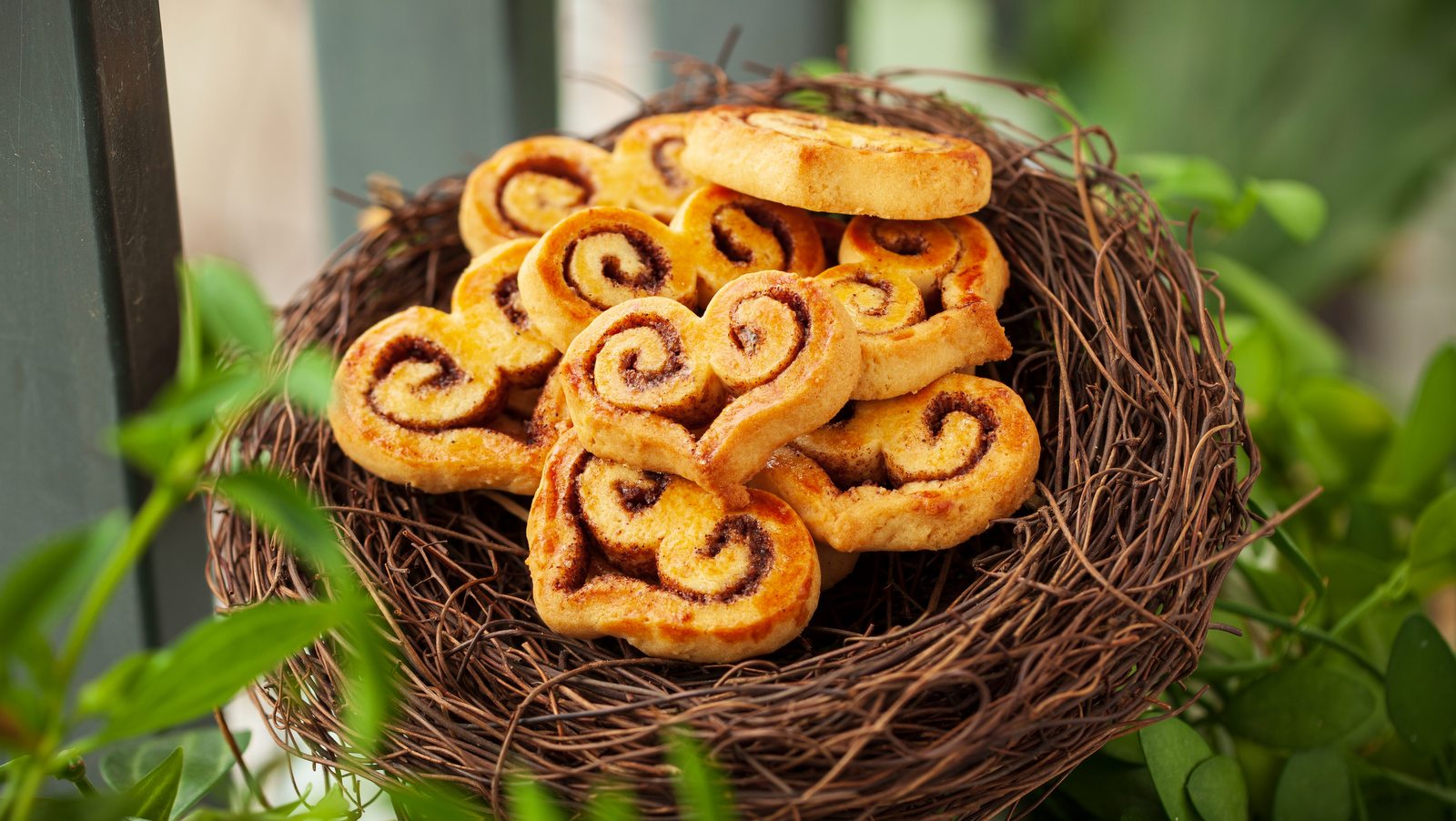 CÁCH LÀM BÁNH MÌ SỮA TƯƠI HÌNH TRÁI TIM KHÔNG CẦN KHUÔN